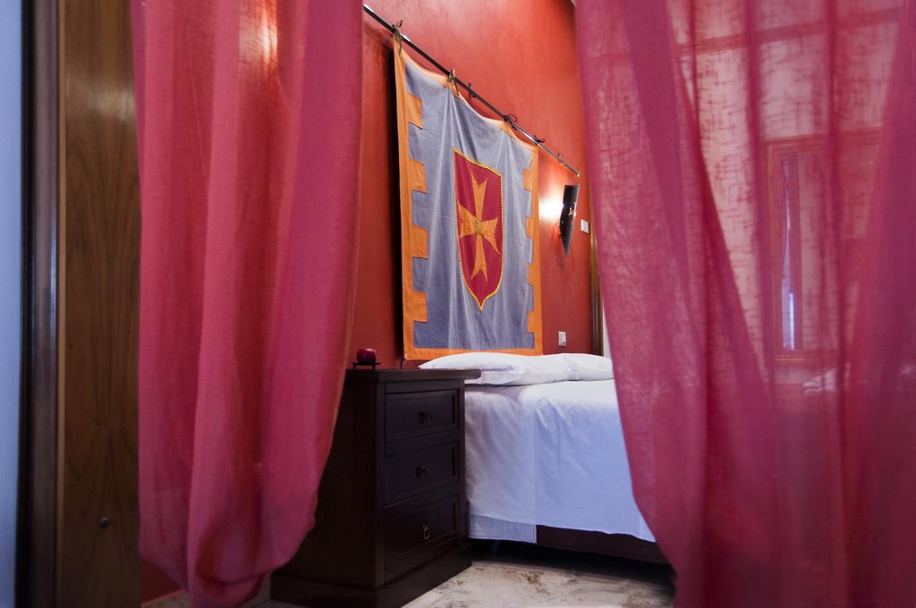 פיאצה ארמרינה B&B Dimora Del Conte מראה חיצוני תמונה